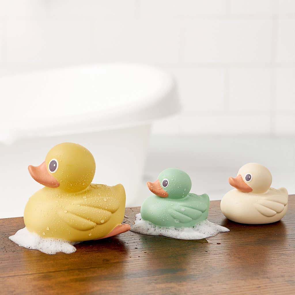 Itzy Ducky Family™ - Bath + Water Table Toys